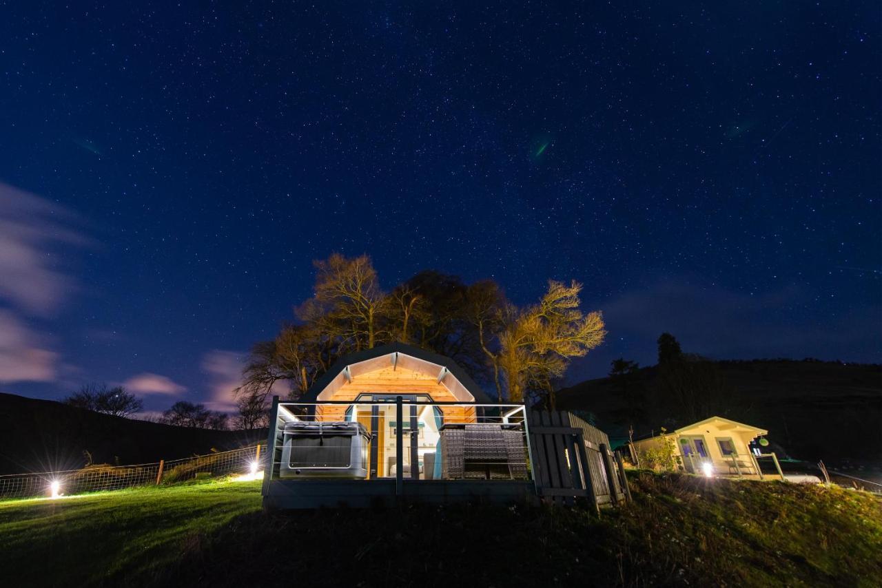 Bonnie Barns - Adults Only Luxury Lodges With Hot Tubs ลุสส์ ภายนอก รูปภาพ